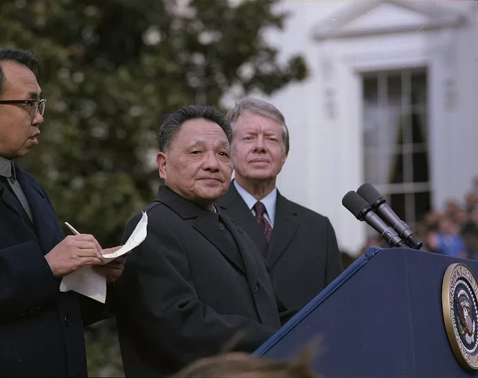 Deng Xiaoping och Jimmy Carter 1979. Foto: Wikimedia Commons (Public domain).